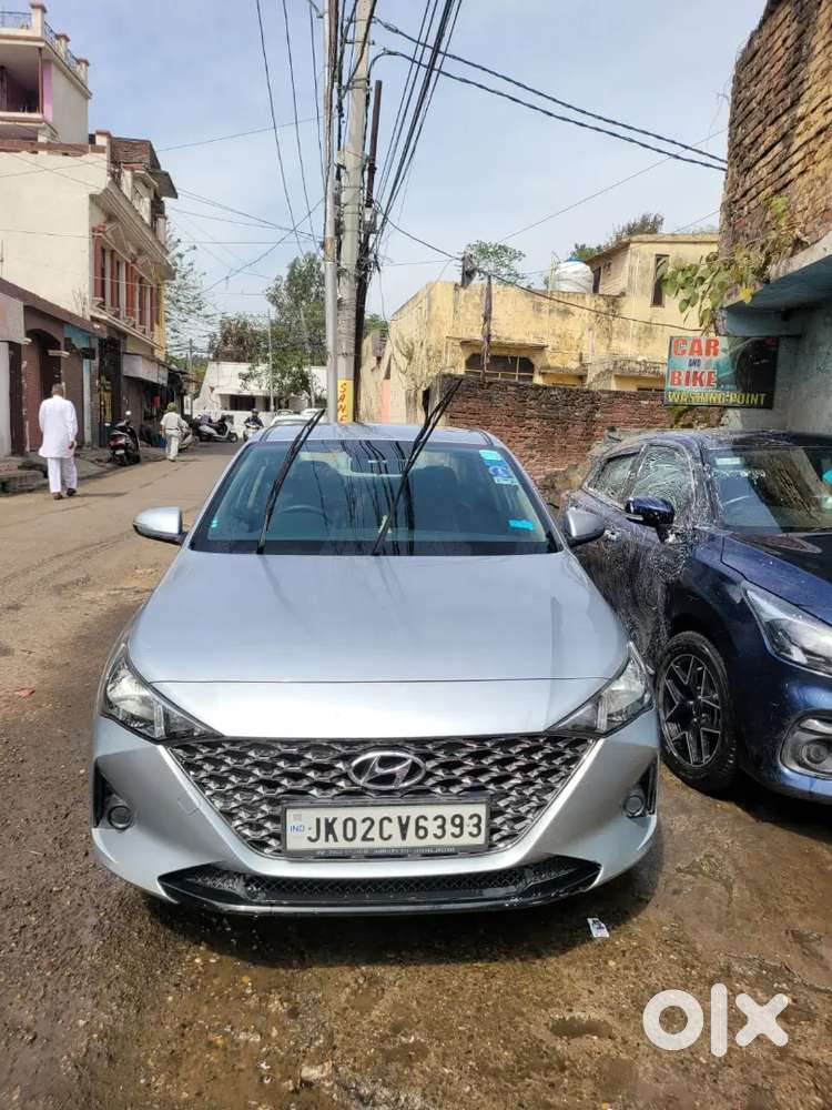 Hundai Verna 1.5 Mpi Mt S+