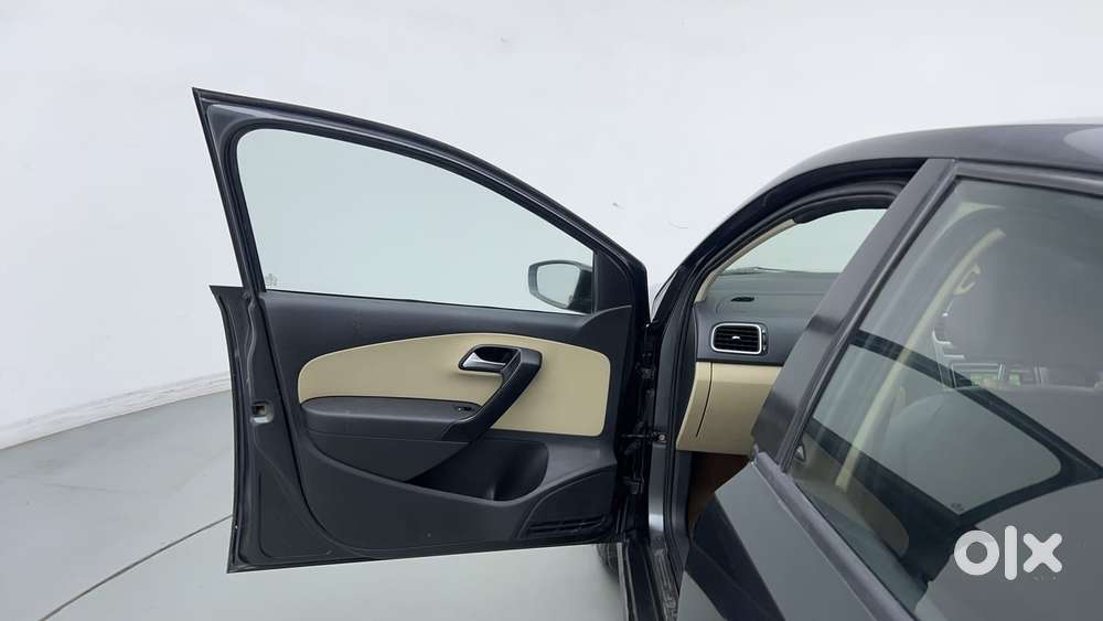 Volkswagen Polo 2009-2013 Petrol Highline 1.2l, 2015, Petrol