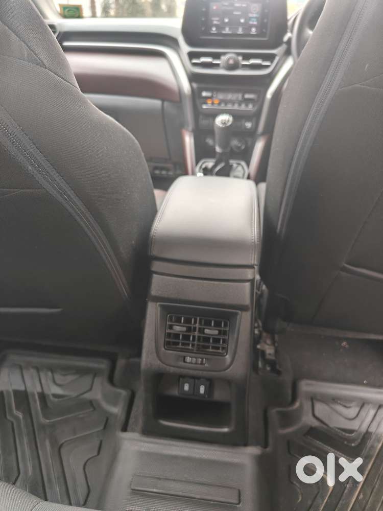 Maruti Suzuki Grand Vitara 1.5 Delta Cng, 2024, Cng & Hybrids