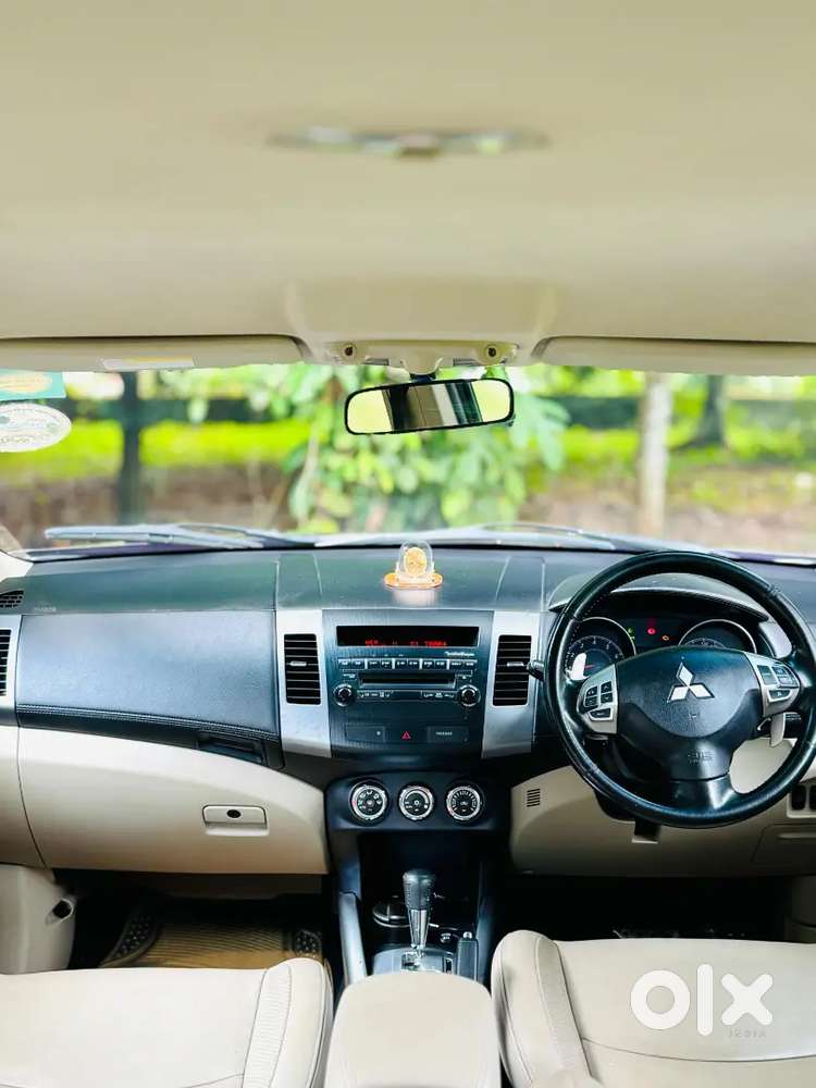 Mitsubishi Outlander 2010