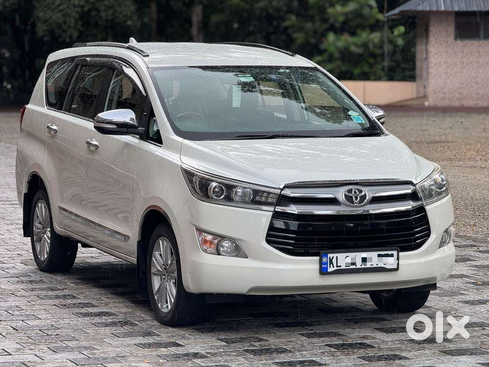 Toyota Innova Crysta 2.4 Z 7 Str, 2016, Diesel