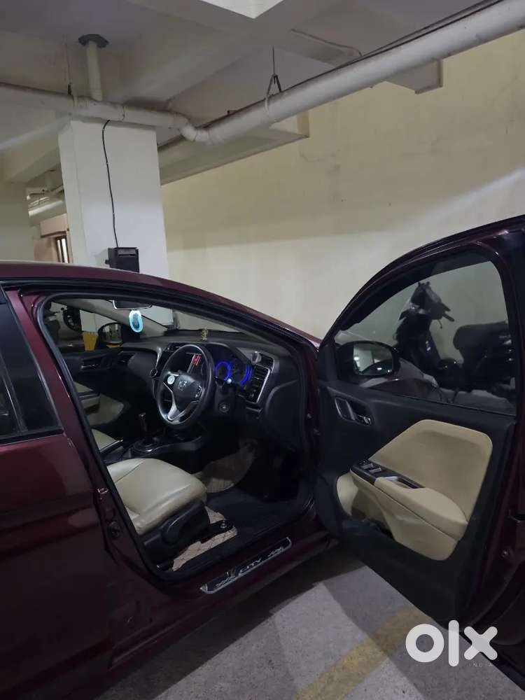 Honda City 1.5 V 2014
