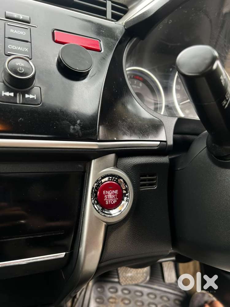 Honda City V At Sunroof I-vtec, 2015, Petrol
