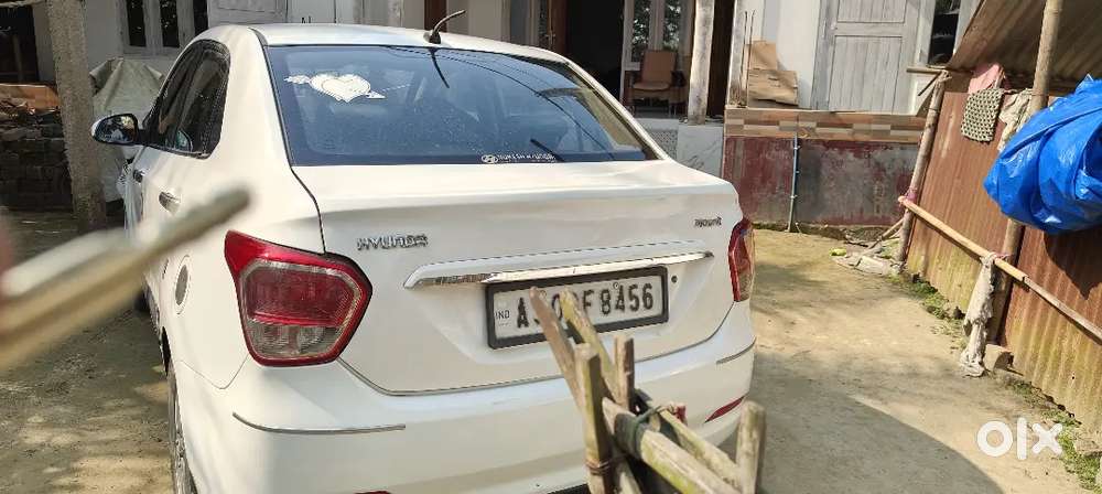 Hyundai Xcent 2015