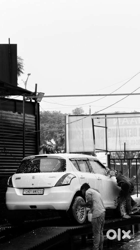 Maruti Suzuki Swift 2012