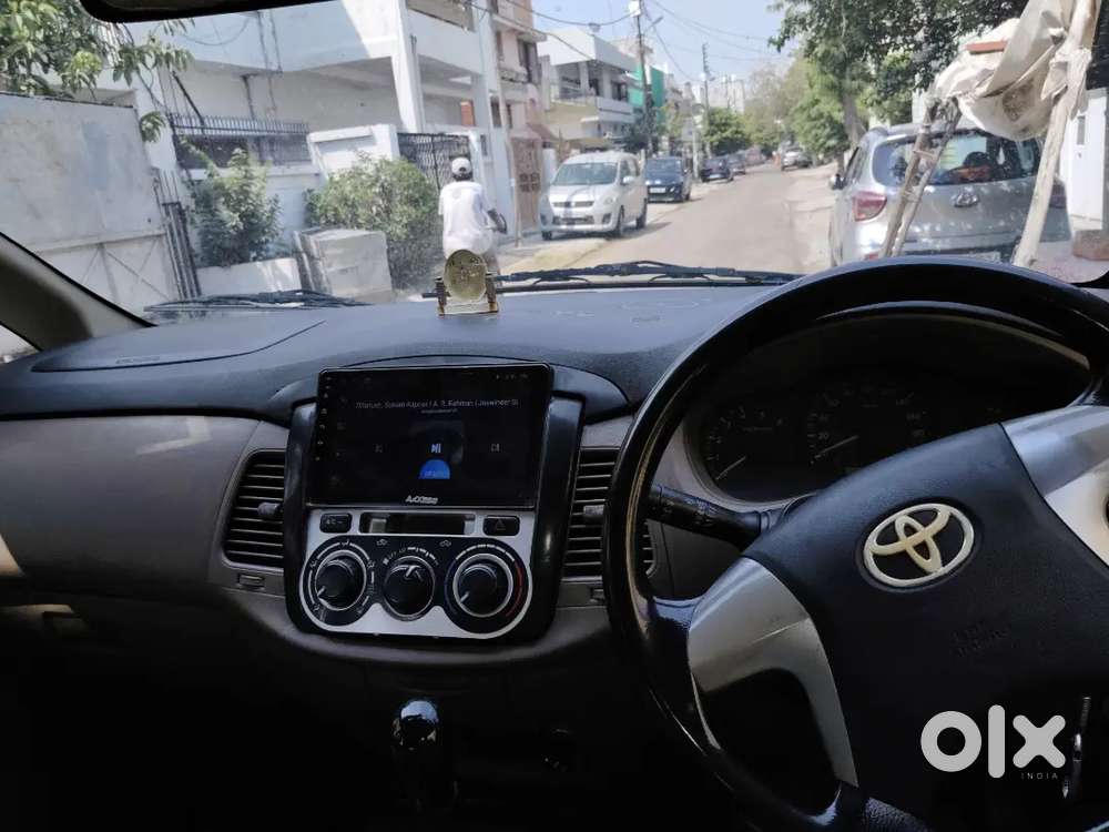 Toyota Innova 2015 Diesel Well Maintained