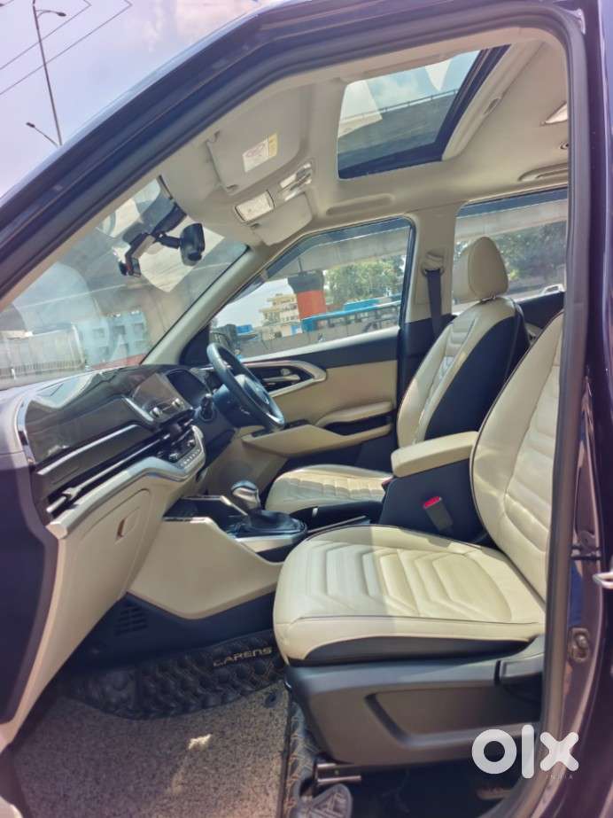 Kia Carens Luxury (o)1.5 Diesel At 7 Str, 2023, Diesel