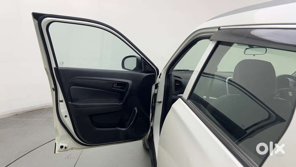 Maruti Suzuki Vitara Brezza 1.5 Lxi, 2020, Petrol
