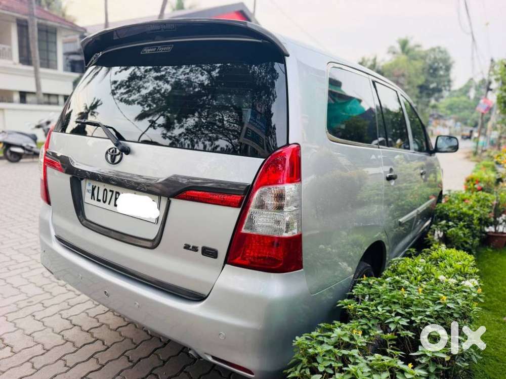 Toyota Innova 2.5 G (diesel) 8 Seater, 2012, Diesel