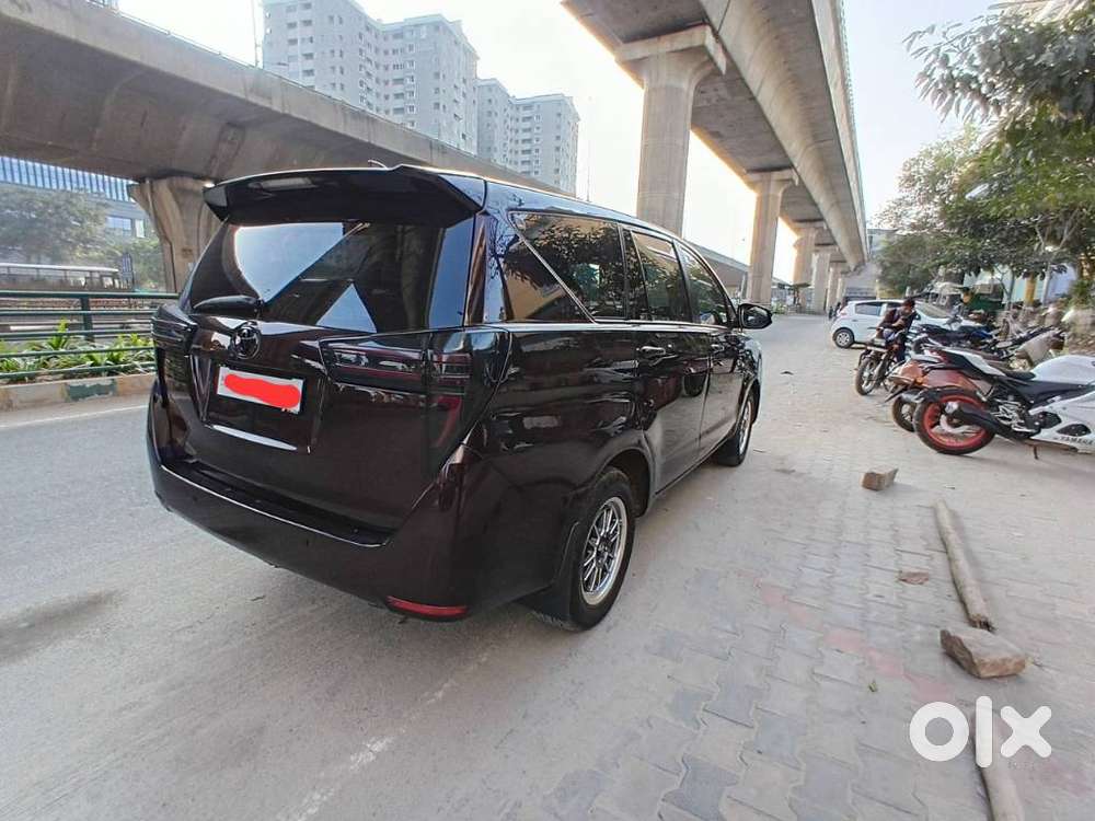 Toyota Innova Crysta 2.4 Vx Mt 8s, 2016, Diesel