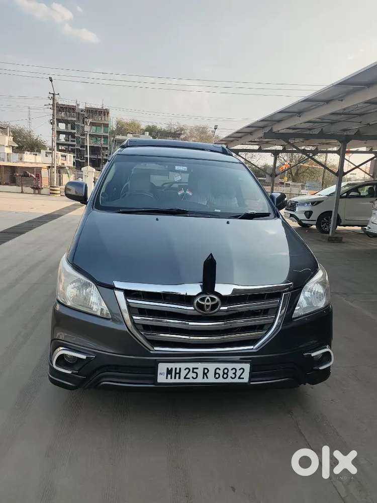 Toyota Innova 2015 Diesel Well Maintained