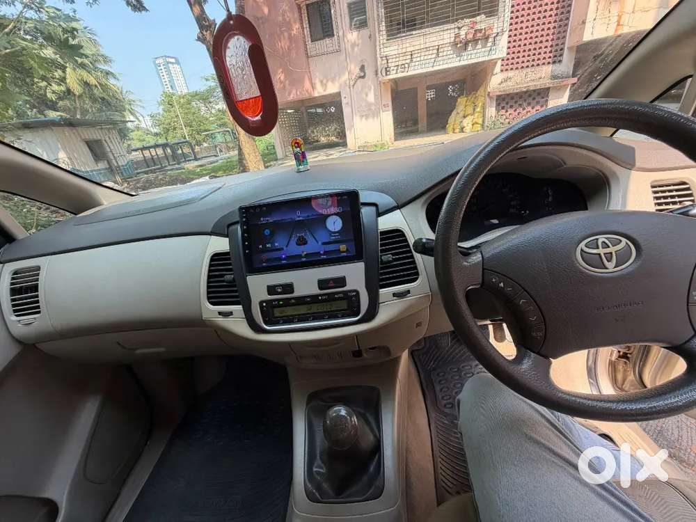 Toyota Innova Vx 7 2011
