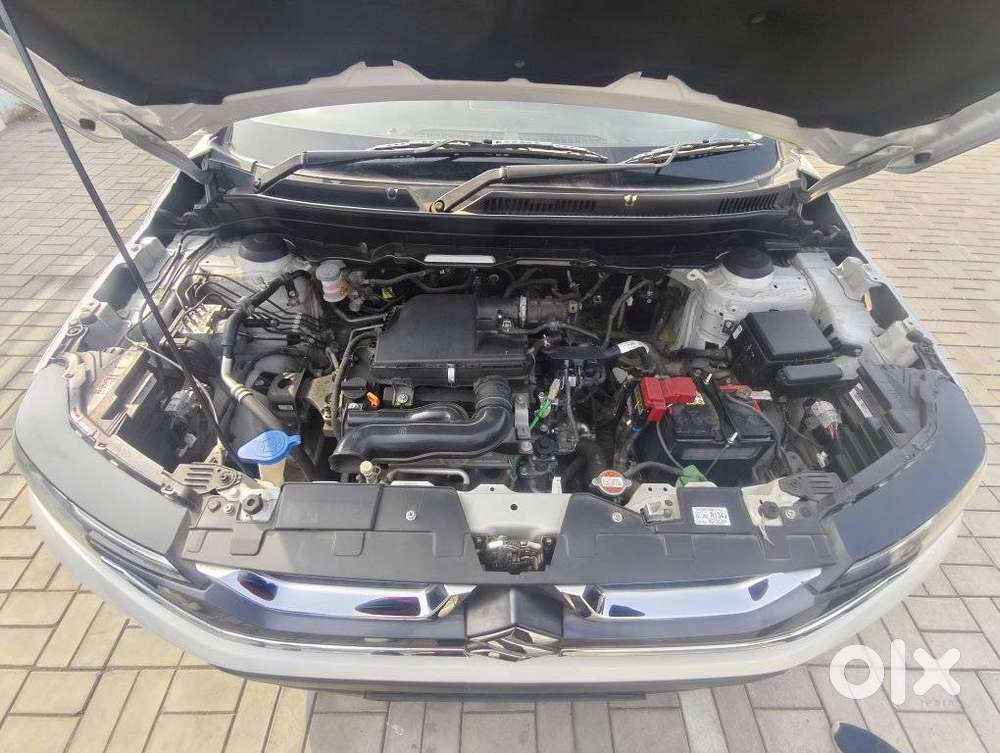 Maruti Suzuki Brezza 1.5 Vxi Smart Hybrid, 2023, Petrol