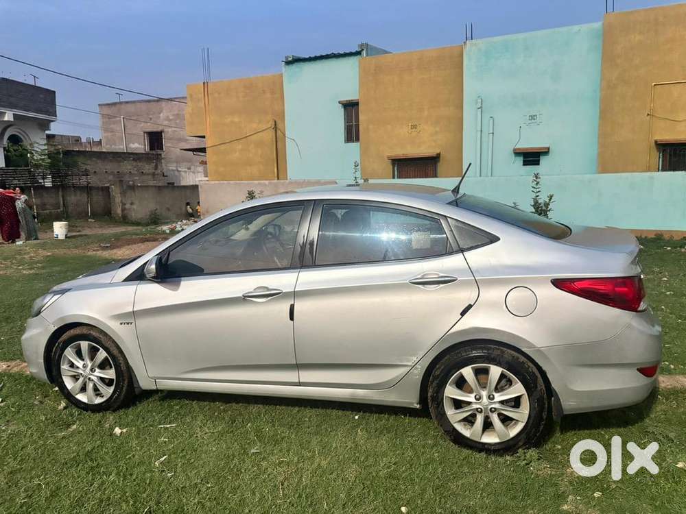 Hyundai Fluidic Verna 2011 Petrol Well Maintained