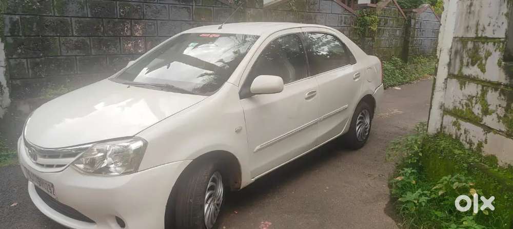 Toyota Etios 2012 Diesel 266000 Km Driven
