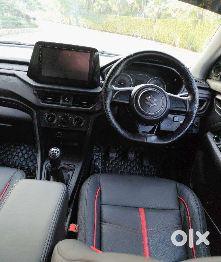 Maruti Suzuki Brezza 1.5 Lxi Smart Hybrid, 2024, Cng & Hybrids