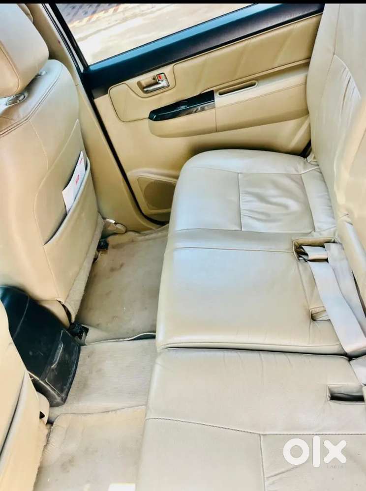 Toyota Fortuner 2014 Diesel 210000 Km Driven