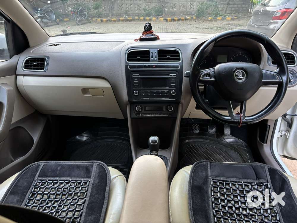 Skoda Rapid Elegance 1.6 Mpfi Mt, 2014, Petrol