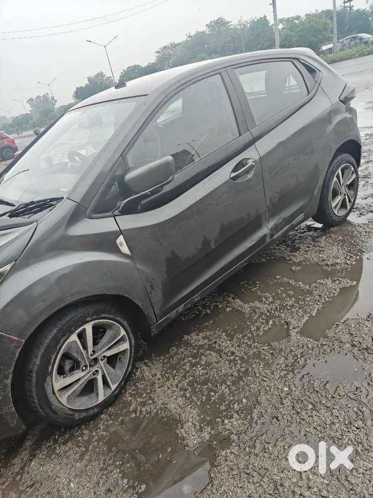Tata Altroz Xz 2023