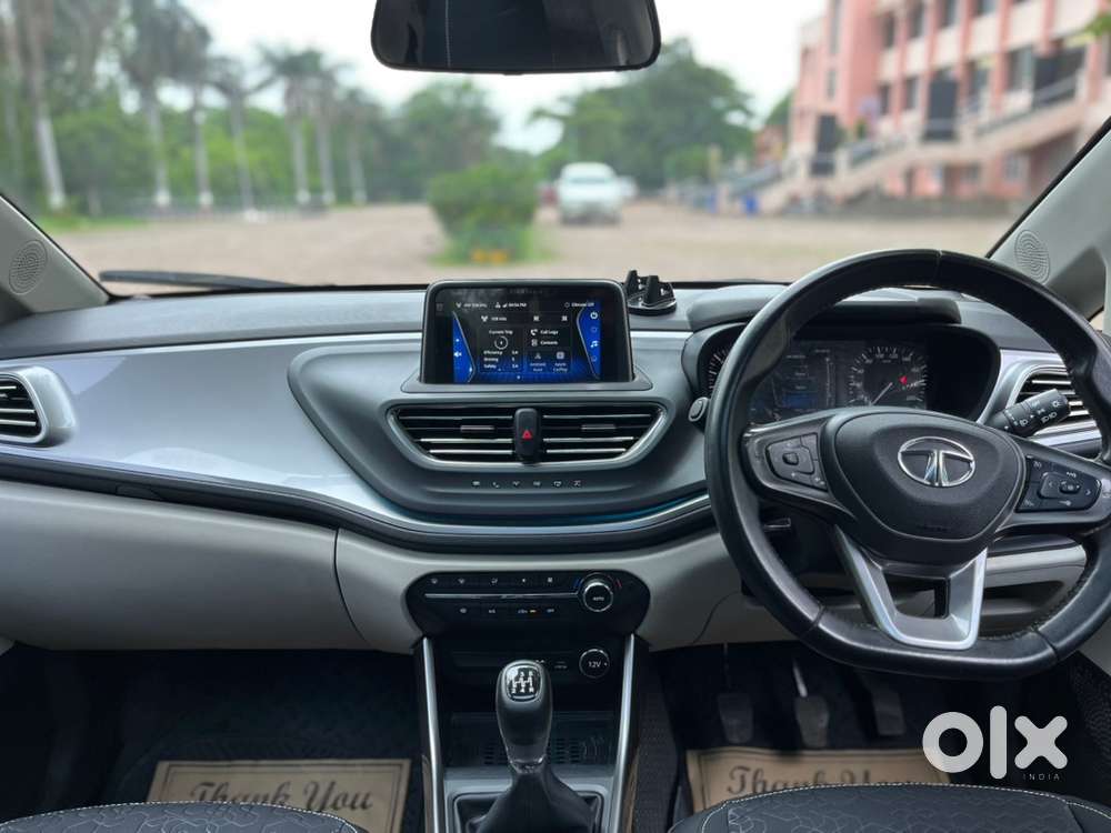 Tata Altroz Diesel Top End Sunroof 27,000 Kms Driven