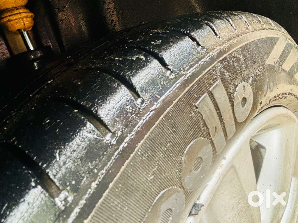 Volkswagen Vento Petrol Manual 2011