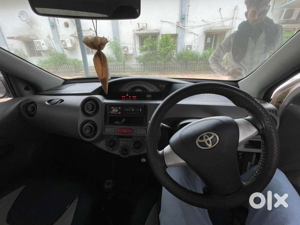 Toyota Etios J Ps, 2011 Car