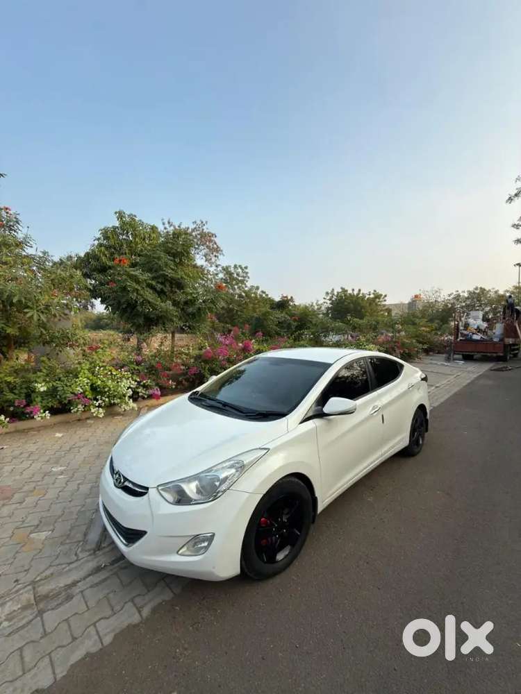 Hyundai Elantra 2013 Diesel 17000 Km Driven