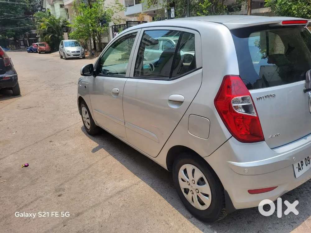 Only 50,000 Kms Automatic Hyundai I10 Sportz Petrol 2013