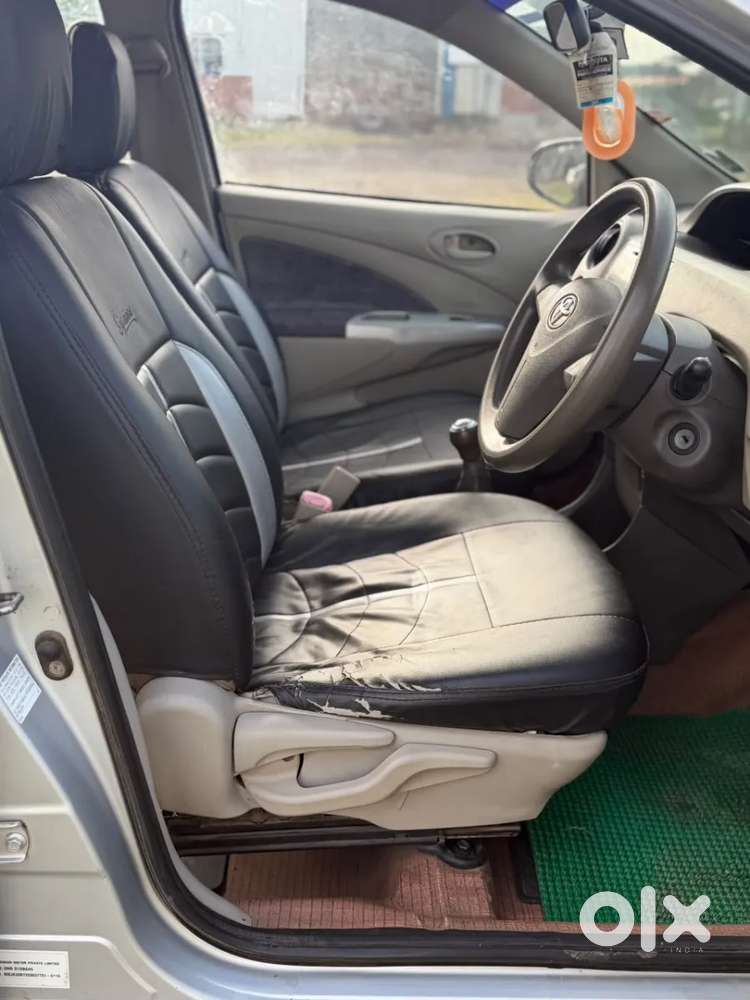 Toyota Etios 1.5 V, 2016, Petrol