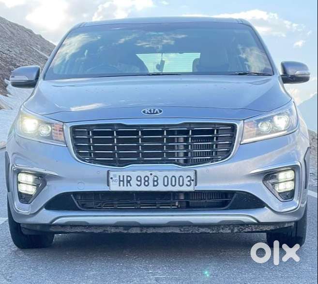 Vip Number Kia Carnival Limousine