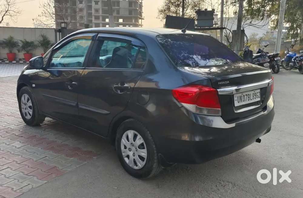 Honda Amaze 1.2 Petrol 2015