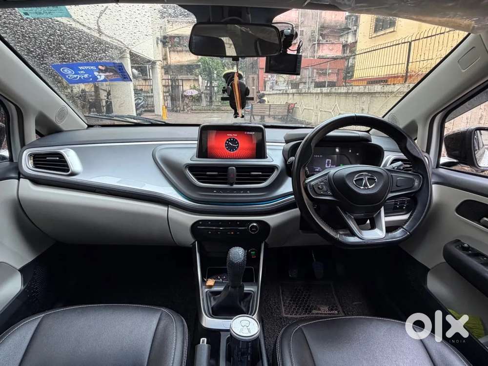 Tata Altroz Xz Plus (s) Icng, 2023, Cng & Hybrids