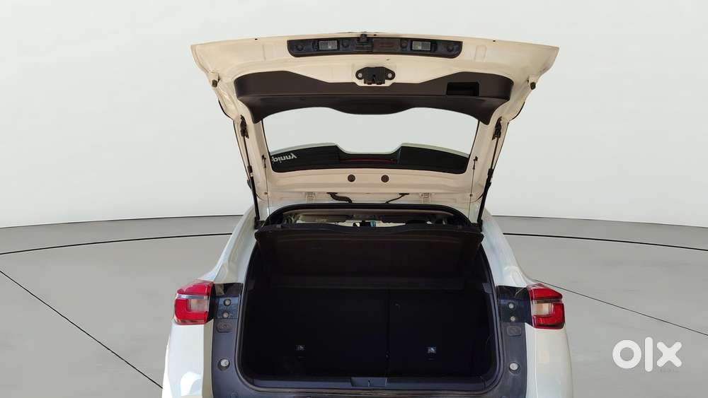 Nissan Magnite Xv Turbo, 2021, Petrol