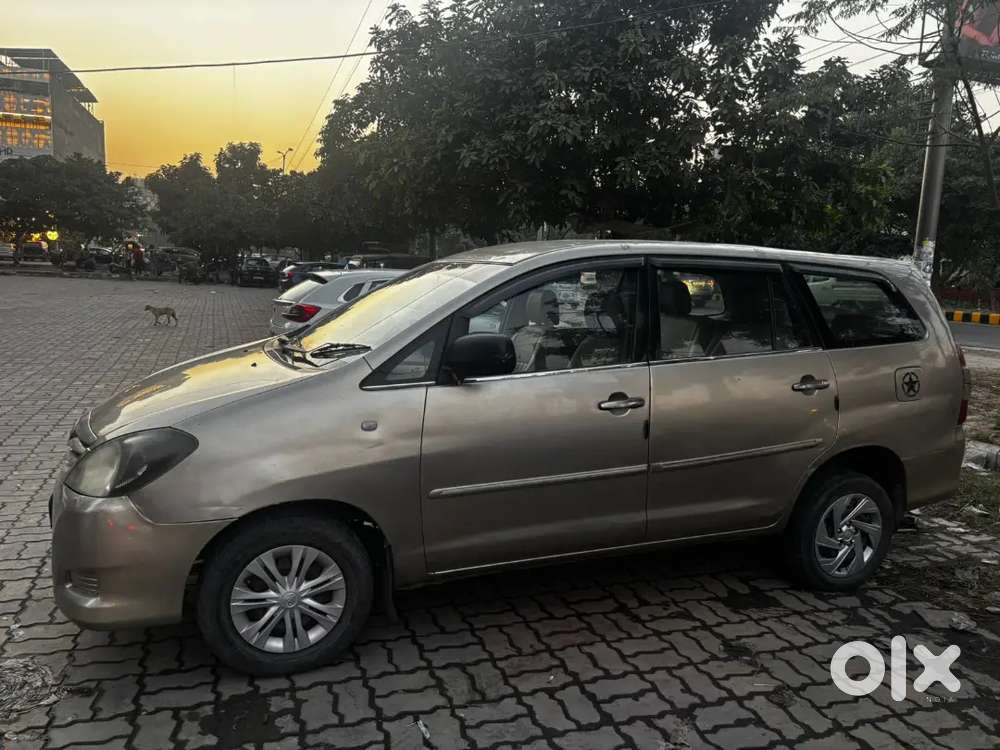 Toyota Innova 2012 Diesel 155000 Km Driven