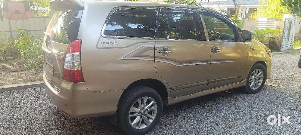 Toyota Innova 2012 Petrol Manual