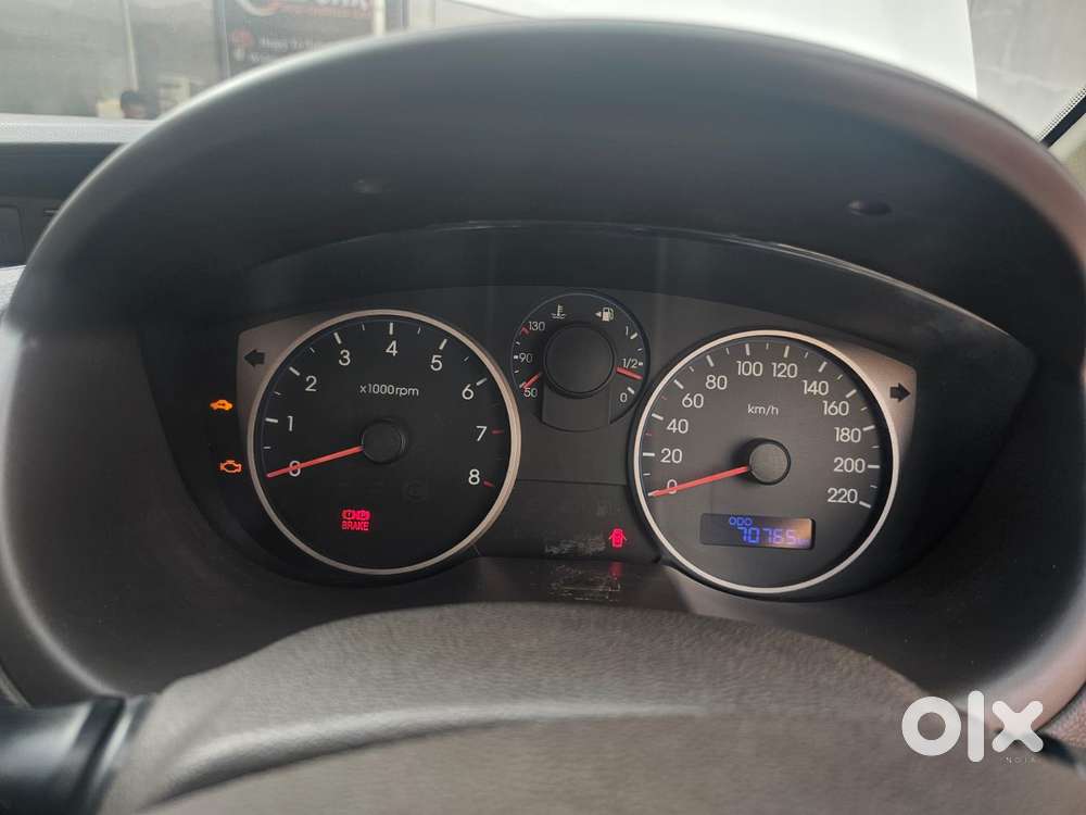 Hyundai I20 2009-2011 Asta, 2010, Petrol