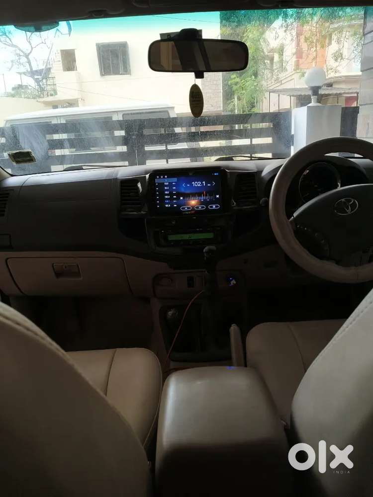 Toyota Fortuner 2010