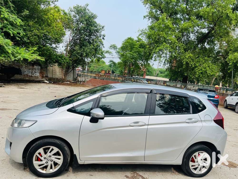 Honda Jazz 1.2 V I Vtec, 2015, Cng & Hybrids