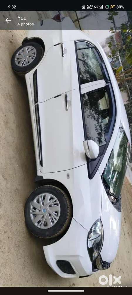 Honda Amaze V Petrol 10th Year