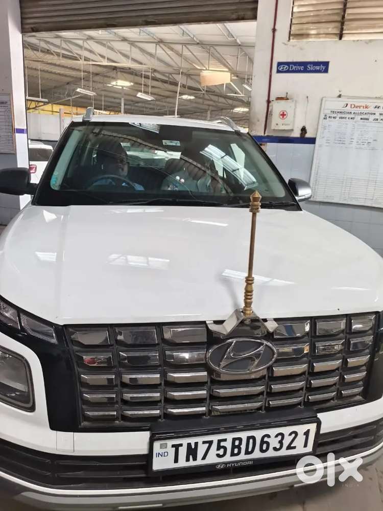Hyundai Venue E 2025 Petrol
