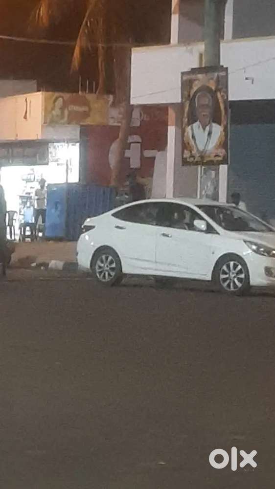 Hyundai Fluidic Verna 2012