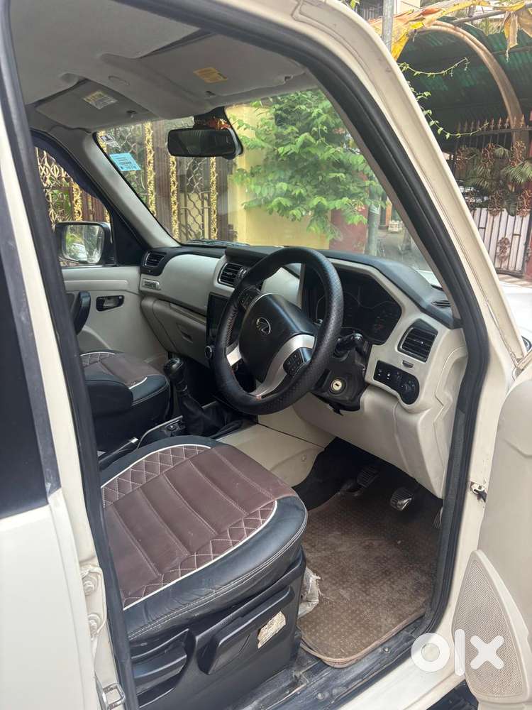 Mahindra Scorpio S10, 2014, Diesel