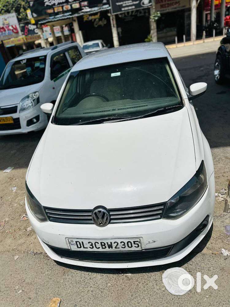Volkswagen Vento 1.2 Highline Plus At 16 Alloy, 2013, Petrol