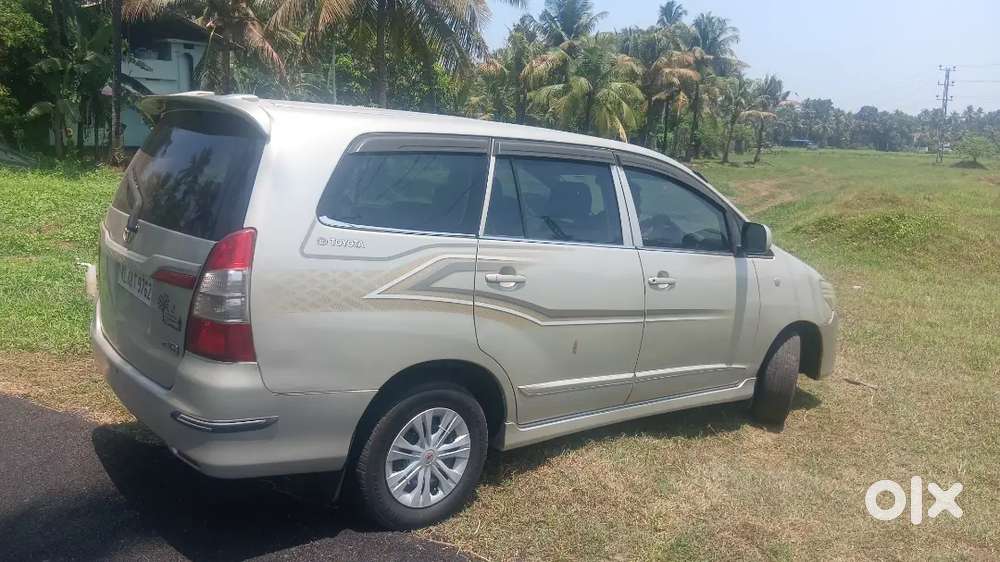 Toyota Innova 2013