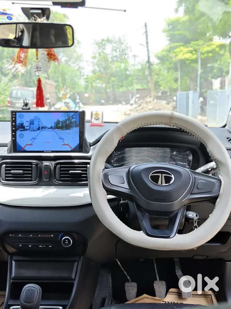 Tata Punch 1.2 Revotron 2025