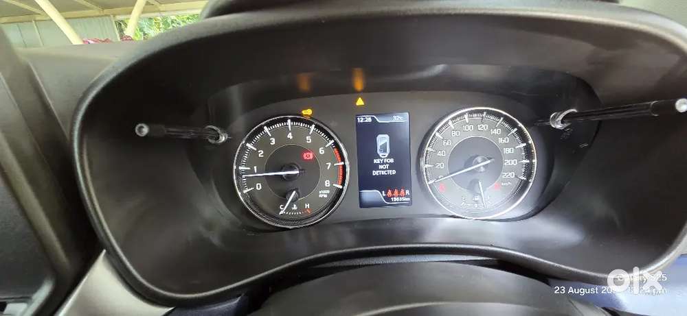 2024/25 Single Owner, 15000 Klmtr Zeeta Showroom Serviceed Vehicle