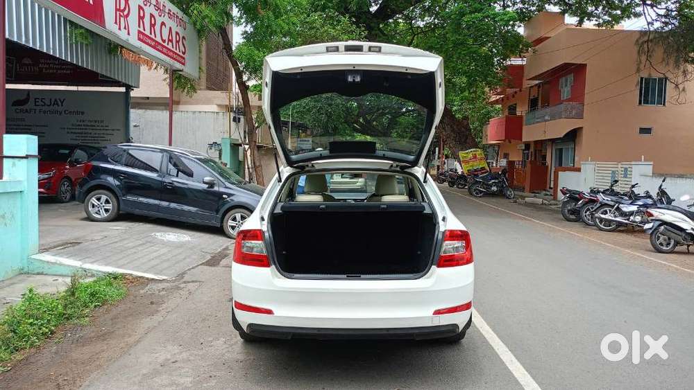 Skoda Octavia 1.9 Elegance Tdi, 2015, Diesel