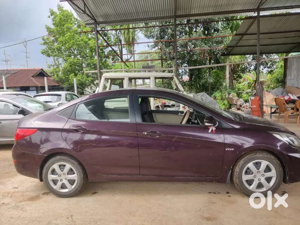 Hyundai Verna 1.6 2011 Manual