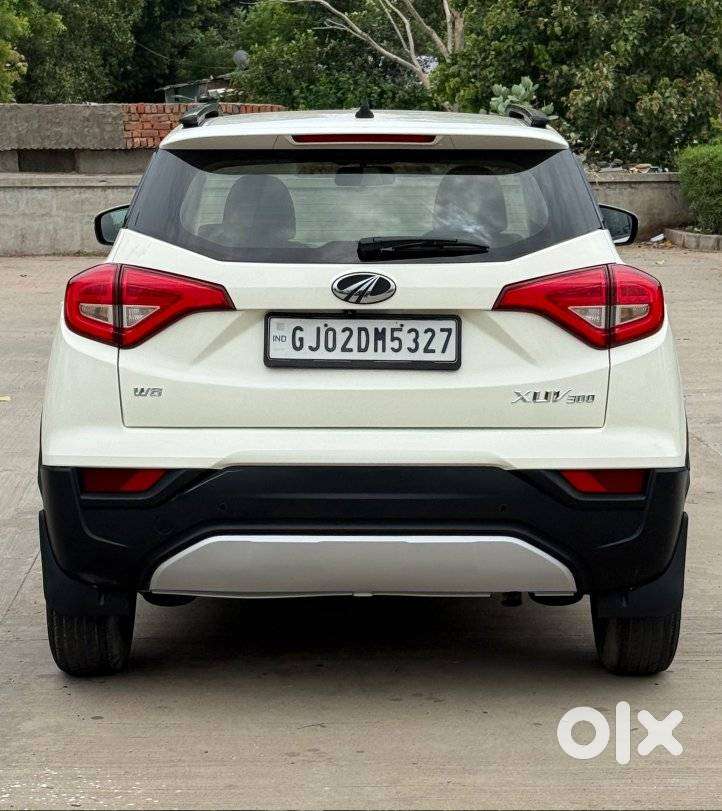 Mahindra Xuv300 W8, 2022, Petrol