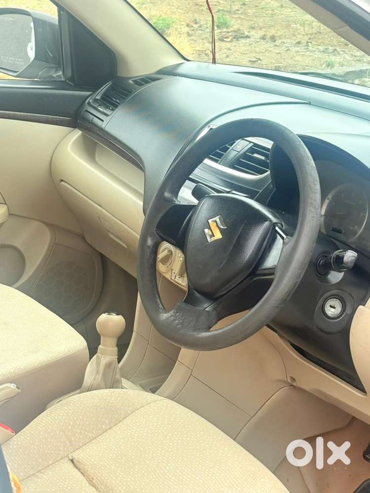 Maruti Suzuki Swift Dzire Vxi Optional, 2013, Petrol